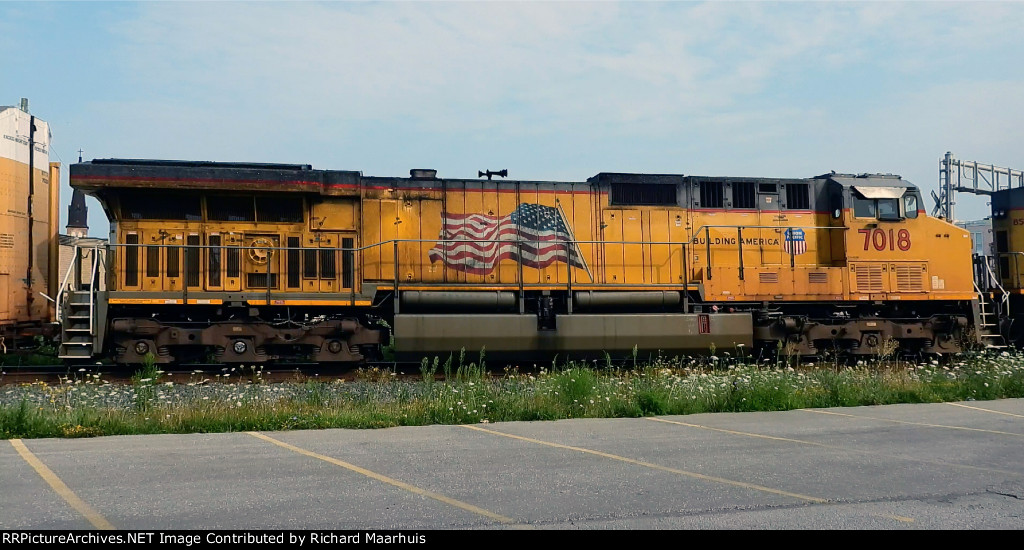 UP 7018